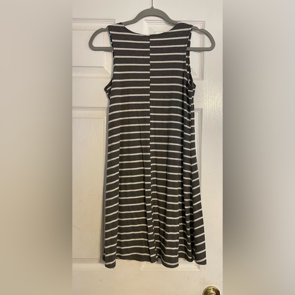 Olivia Rae Size Medium Dress - Picture 2 of 3